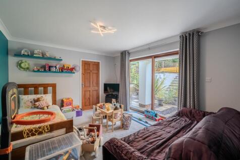 19 Oaks Court-43.jpg