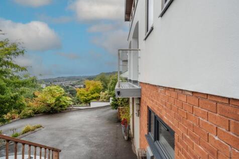19 Oaks Court-7.jpg