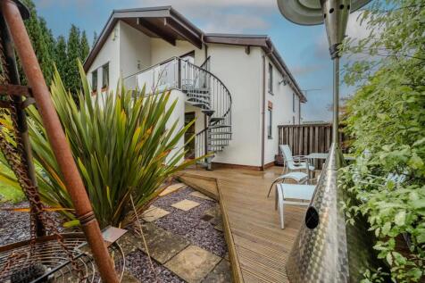 19 Oaks Court-17 - Copy.jpg