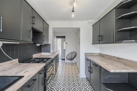 73 Caerwent Road-9.jpg