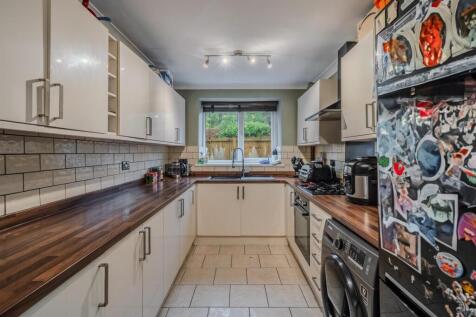 18 Lewis Terrace-14.jpg