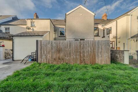 18 Lewis Terrace Externals-4.jpg