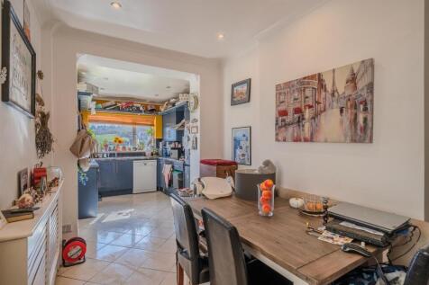 122 Blaendare Road-18.jpg