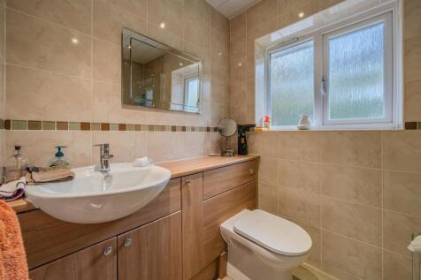 2 Tynewydd North Close-7.jpg