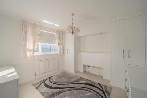 64 Cambria Close-10.jpg