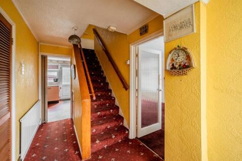 15 Field View Road-7.jpg