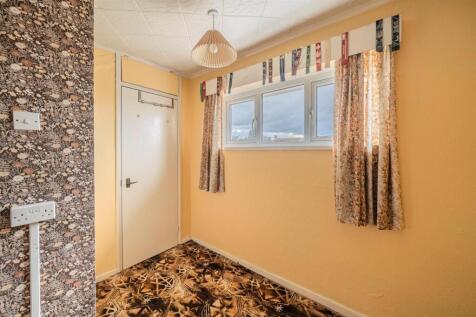 15 Field View Road-16.jpg