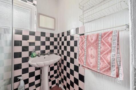 15 Field View Road-21.jpg