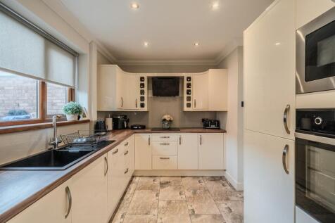 21 Blodwen Road-20.jpg