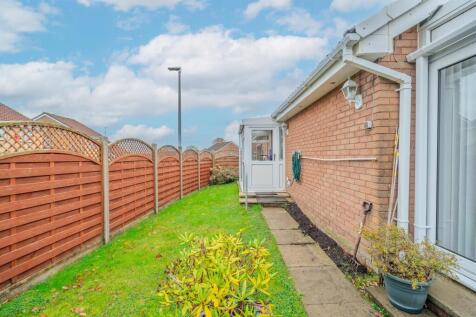 7 Chester Close-26.jpg