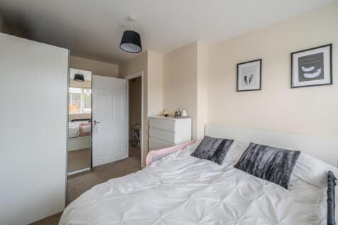 2A Ladyhill Close-10.jpg