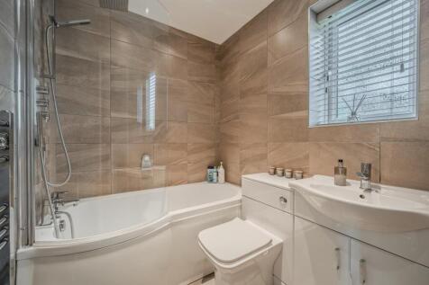 2A Ladyhill Close-11.jpg