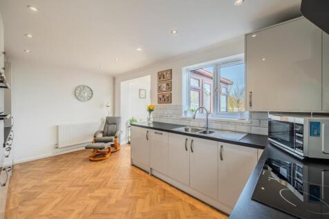 57 Oaklands View-14.jpg