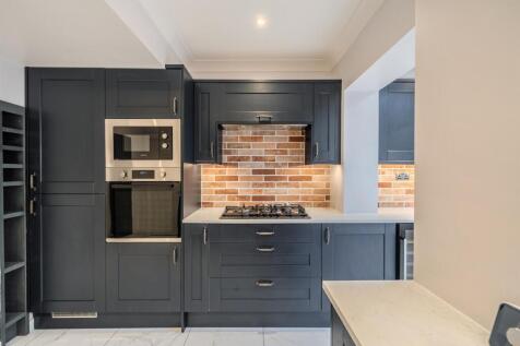 50 Salisbury Court-22.jpg