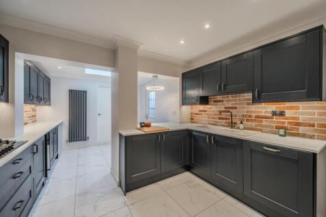 50 Salisbury Court-16.jpg