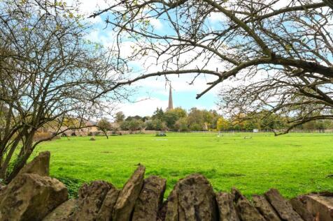 View of St Mary&#39;s Church from paddock