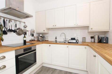 Kitchen.JPG