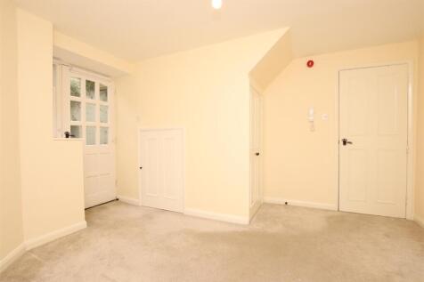 Bedroom one.JPG