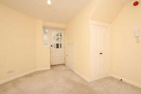 Bedroom one.JPG