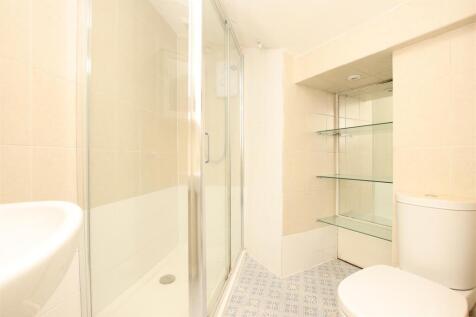 Shower room.JPG