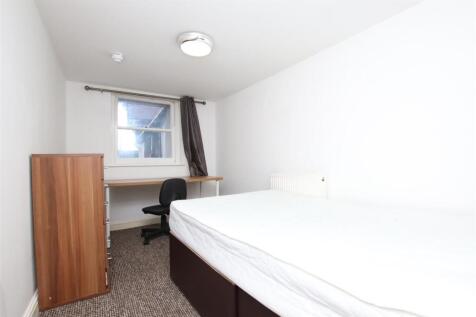 Bedroom.JPG