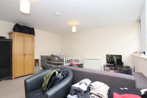 Studio room (2).JPG