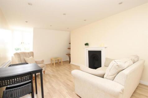 Living area.JPG