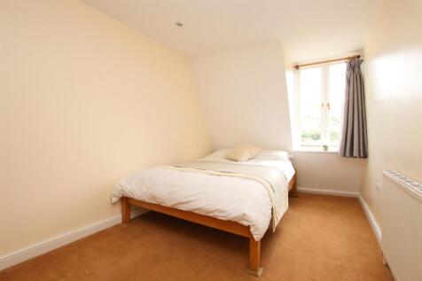 Bedroom.JPG