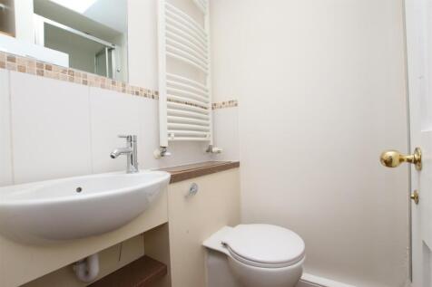 Shower room.JPG