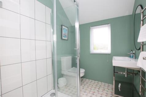 Shower room.JPG