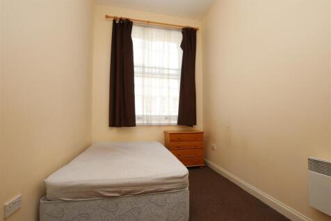 Bedroom.JPG