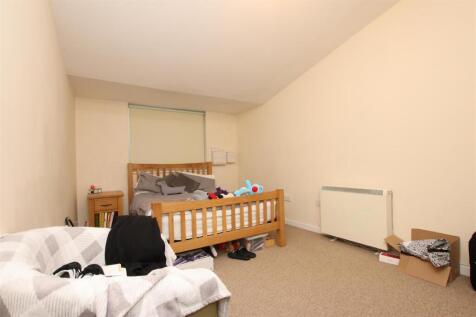 Bedroom.JPG