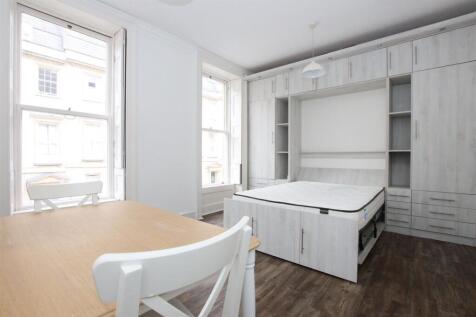 Studio room.JPG