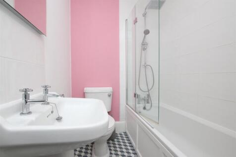 Bathroom.JPG