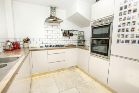 Kitchen 2.png