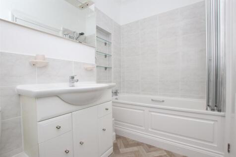 Bathroom.JPG