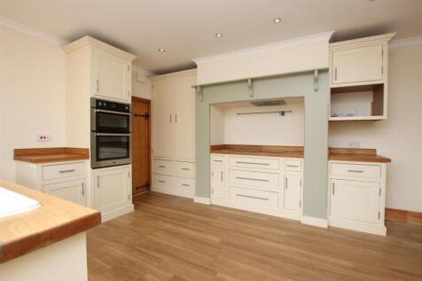Kitchen.JPG