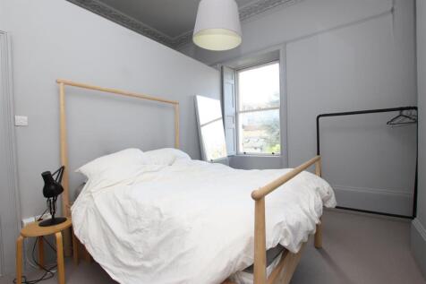 Bedroom one.JPG