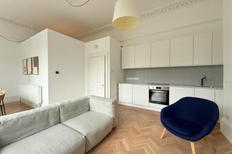 Kitchen living room.jpeg