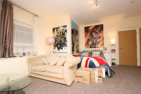 Studio room (4).JPG