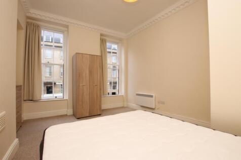 Bedroom (2).JPG