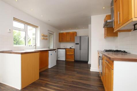 Kitchen.JPG