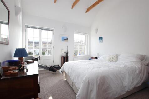 Bedroom one.JPG