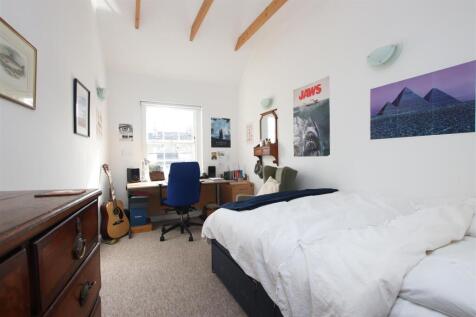 Bedroom two.JPG