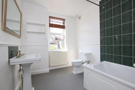 Bathroom.JPG