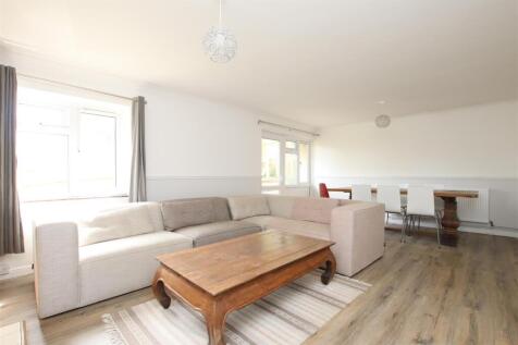 Living dining room.JPG