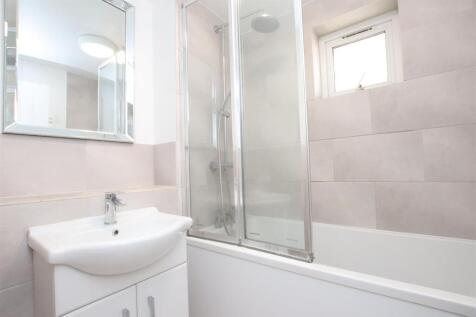 Bathroom.JPG