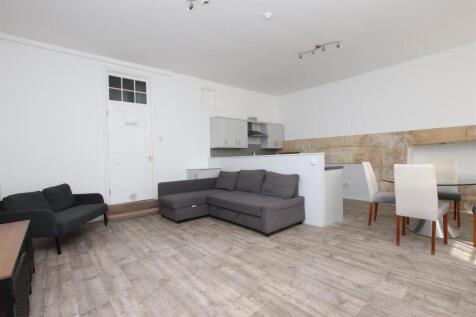 Living area.JPG