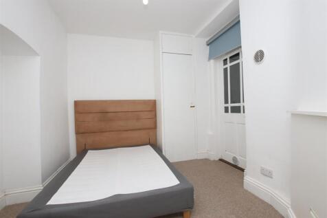 Bedroom two.JPG
