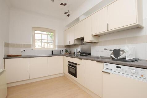 Kitchen.JPG